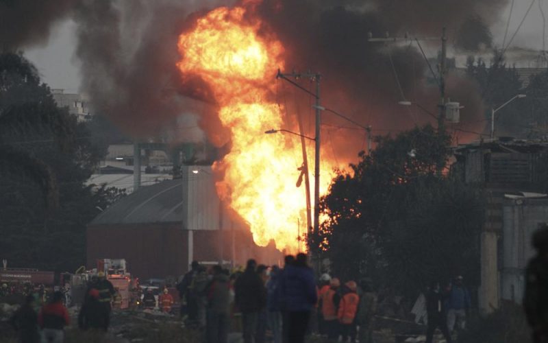 Explosiones gasoducto México dejan por lo menos un muerto y 11 heridos